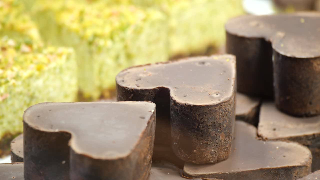 심장 모양의 초콜릿 과자