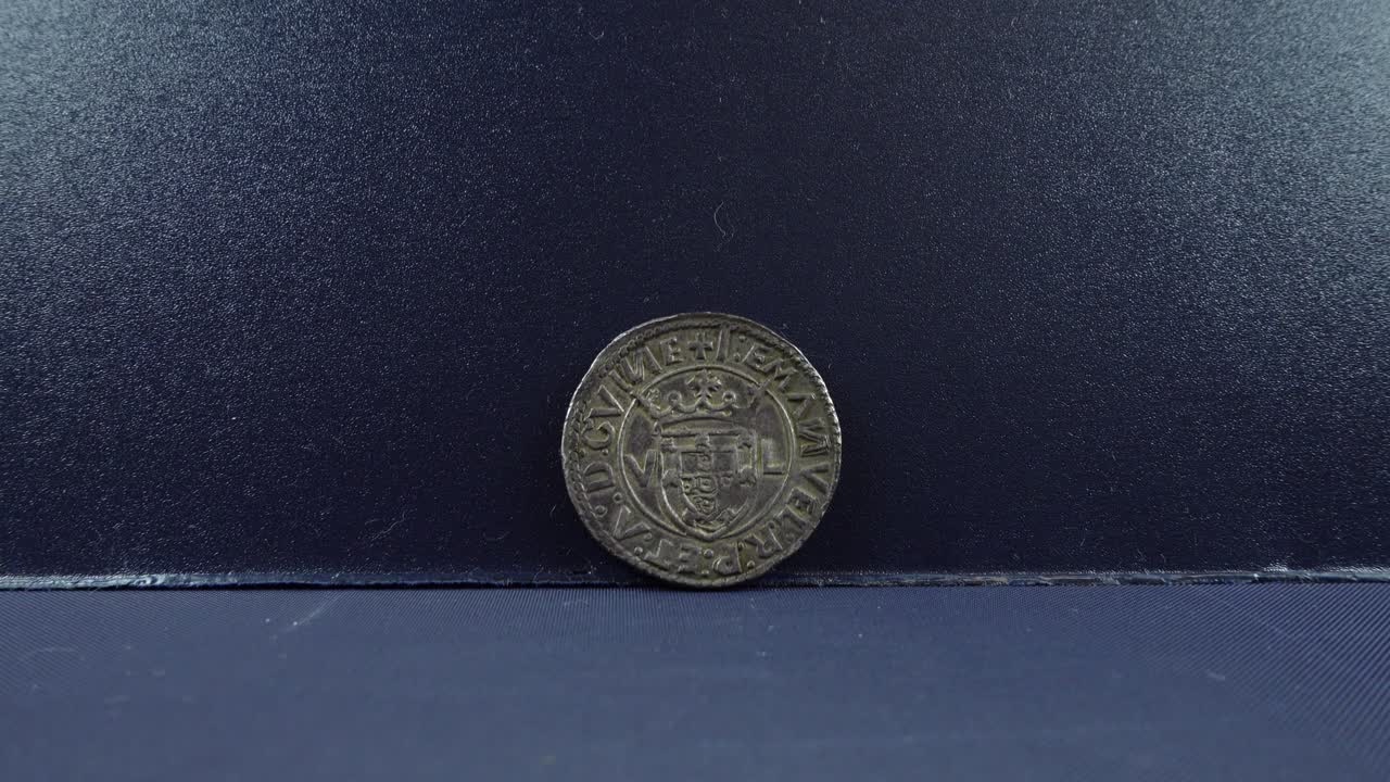 Portuguese Old Silver coin. Tostao Reign of Dom Manuel I