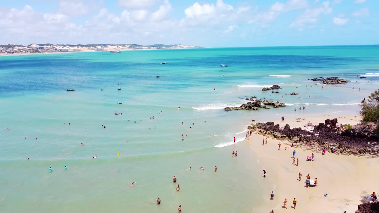Vista aérea da Praia de Ponta Negra, Natal, Rio Grande do Norte, Brasil.