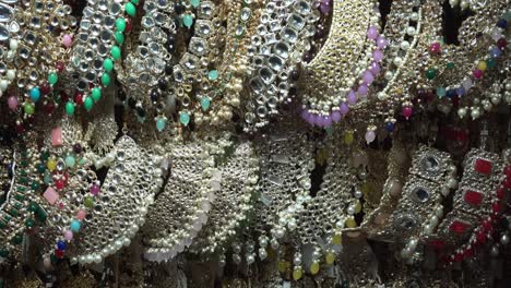 selling jwellery ornaments in the open market