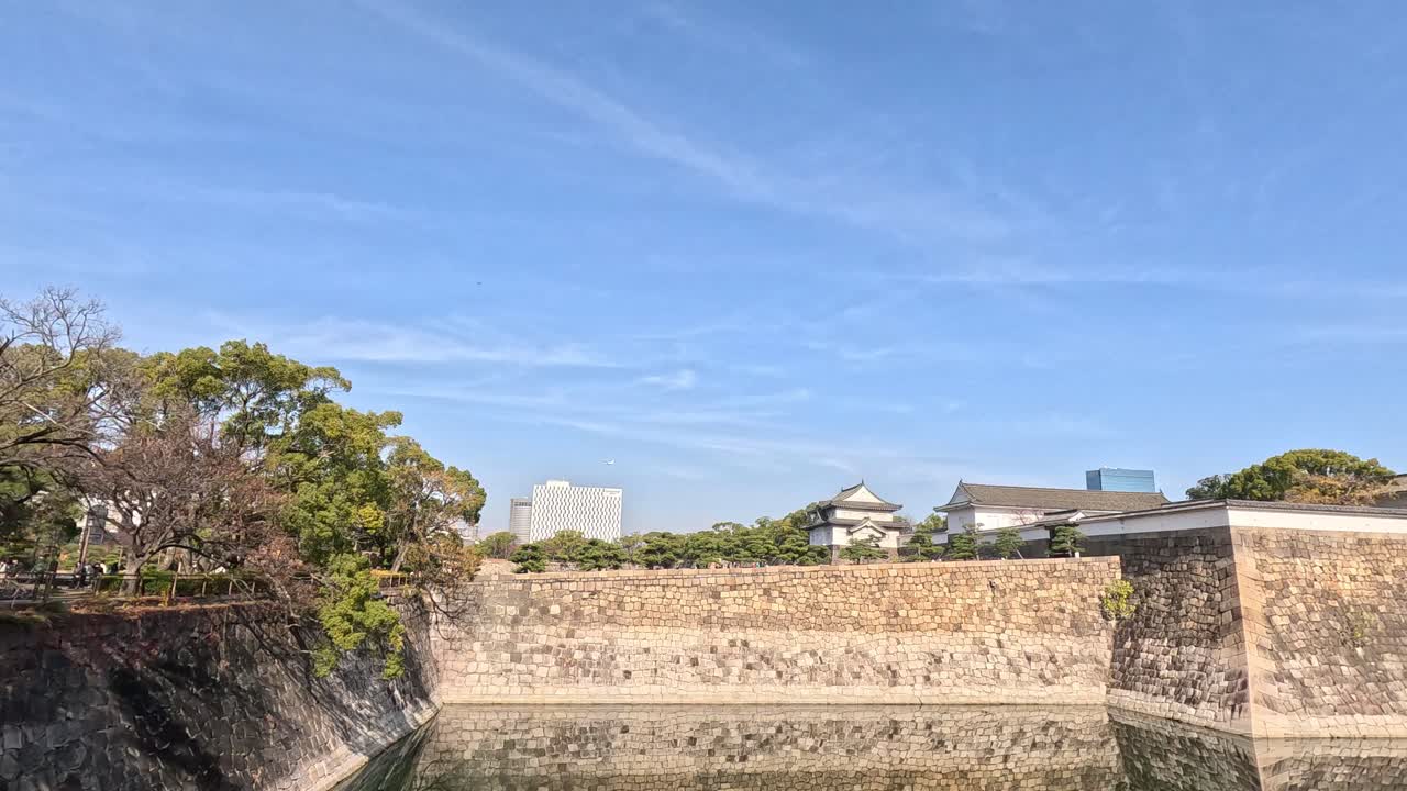 그림자가 변하는 성의 시야의 타임스.