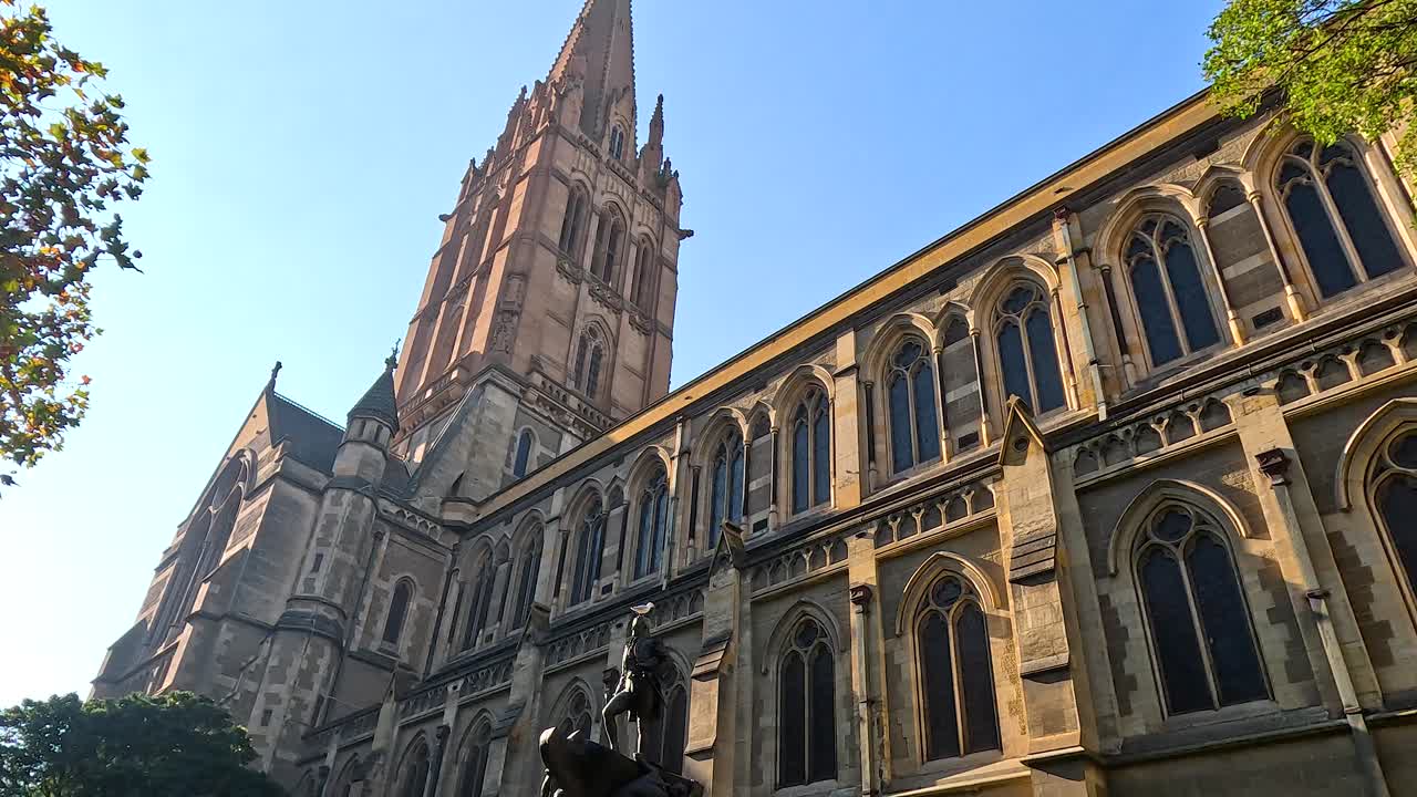 멜버른 의 세인트 폴 대성당 외관