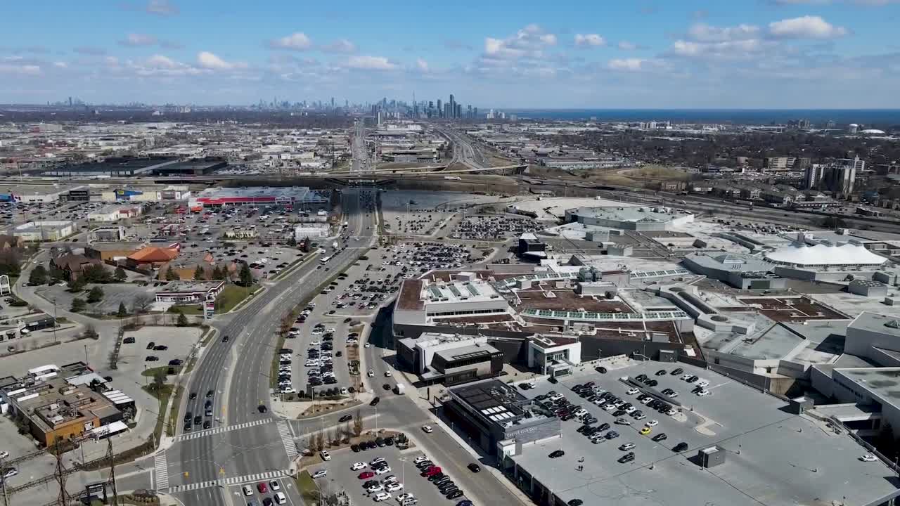 교외 토론토 지역의 상점과 사업체의 공중 촬영