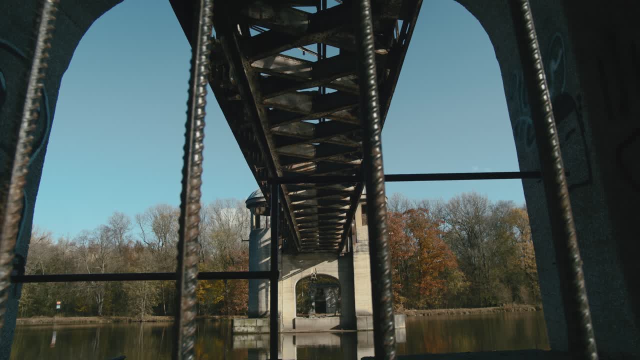 체코의 철창을 통해 본 stary labsky jez obristvi 구조