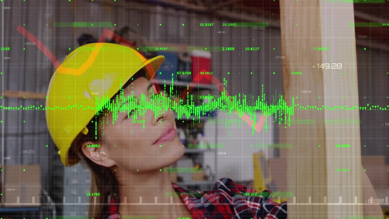 Grafico verde che si forma su una griglia sullo sfondo di un'architetto donna che guarda in camera.