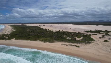 Sanddünen-Am-Wanderweg-Dark-Point-In-Der-Nähe-Von-Wanderrabah-Beach-Oder-Jimmys-Beach-In-New-South-Wales,-Australien