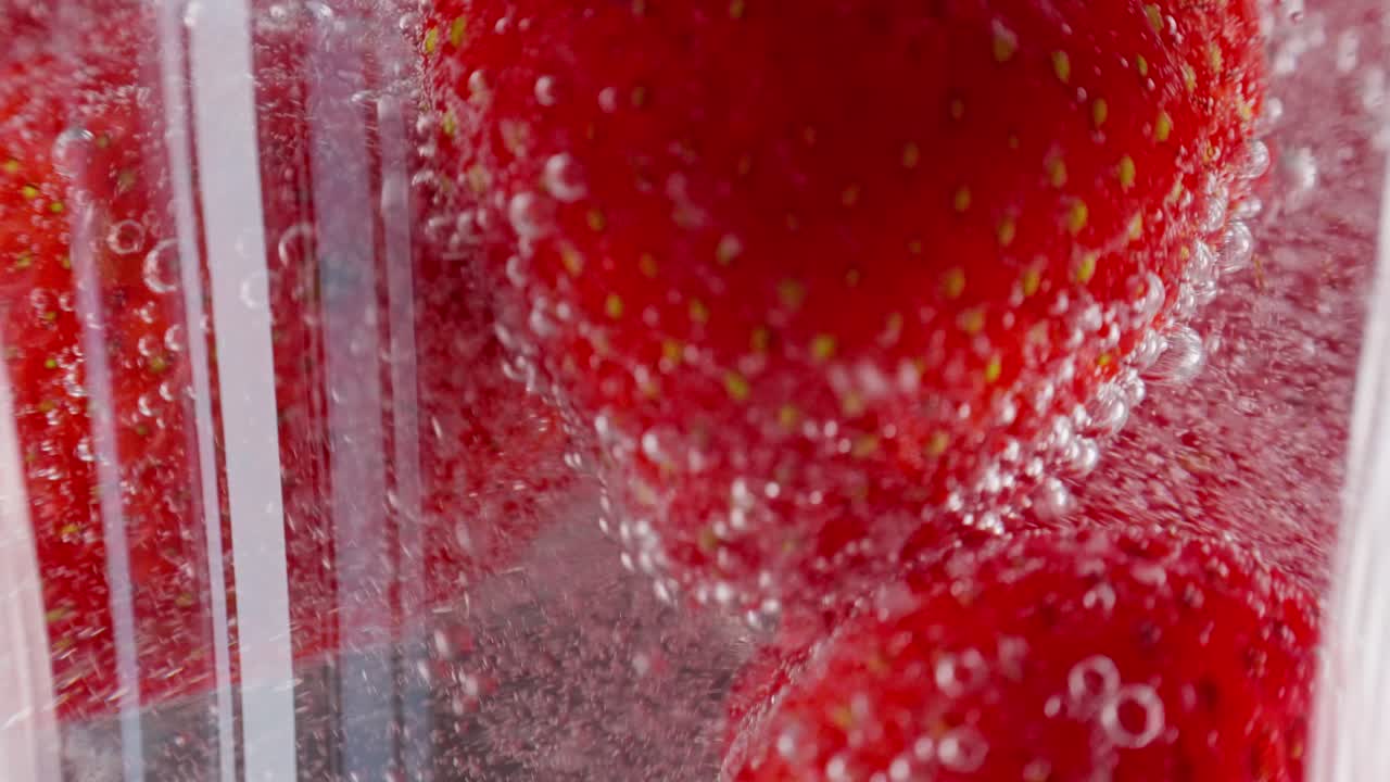 Strawberries in a Blender with Soda Water