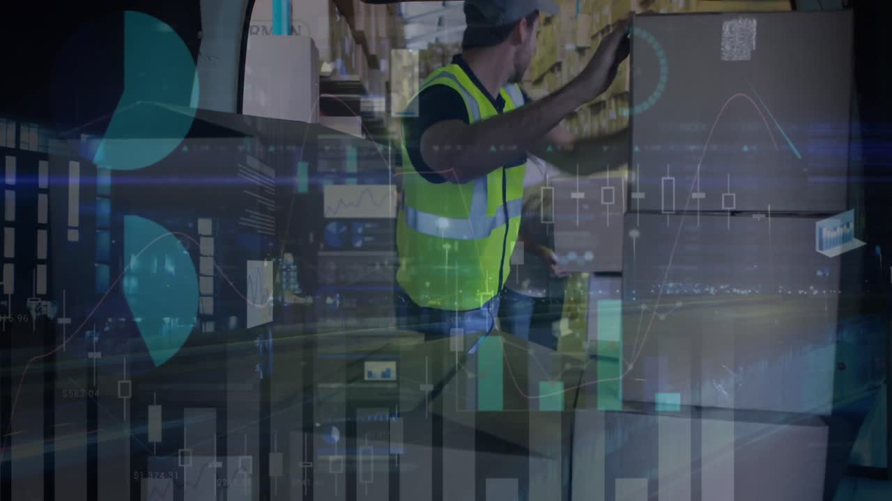 animación del procesamiento de datos sobre el hombre empacando cajas en el coche