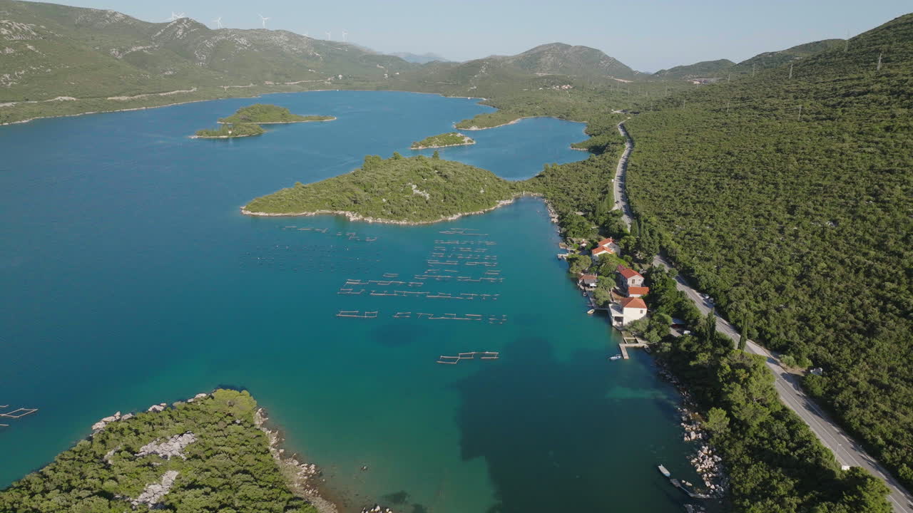 toma aérea de la ciudad de ston en croacia, europa