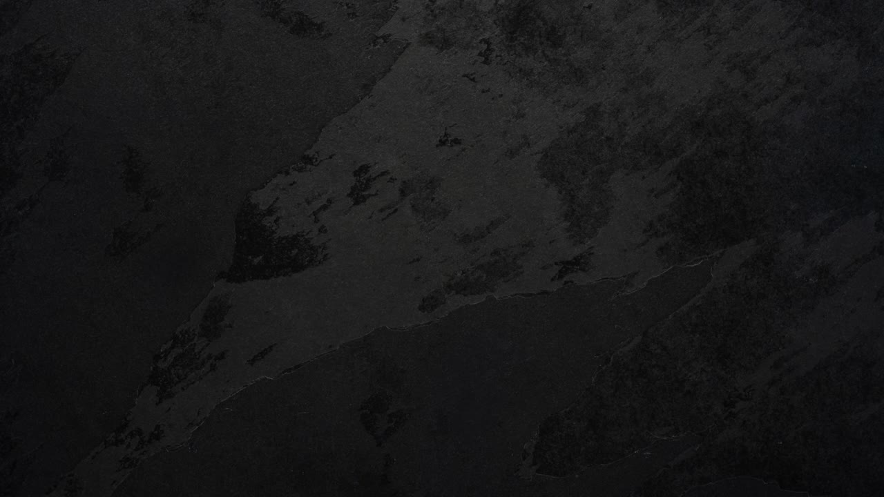 Svolgimento e avvolgimento di un foglio di carta quadrato bianco. Animazione in stop motion. Loop continui