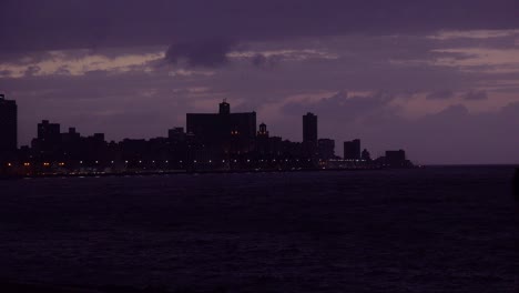 Havana-Cuba-at-night