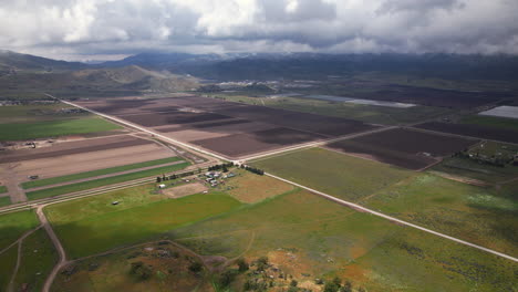 Aerial-view-of-a-rural-landscape-in-Tehachapi,-California