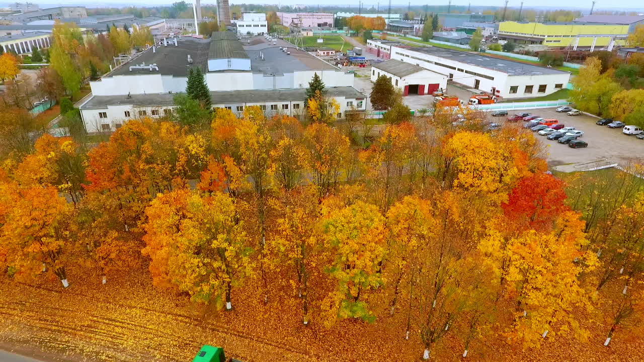 vista aérea de edificios de fábricas de fabricación. vista del cielo de edificios industriales