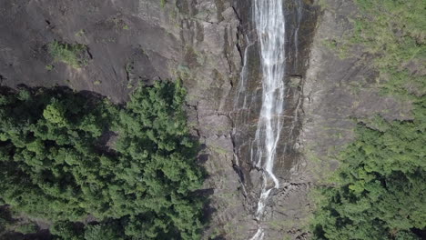 Vietnam,-Da-Nang,-Bach-Ma-Nationalpark,-Wasserfall