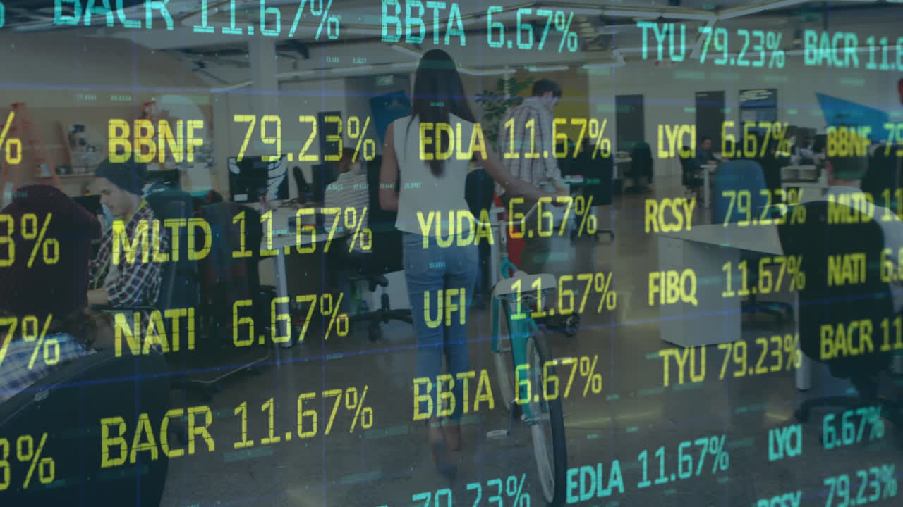 사무실에서 사업가들에 대한 금융 데이터 처리의 활성화