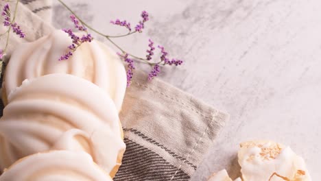 Coockies with egg white cover