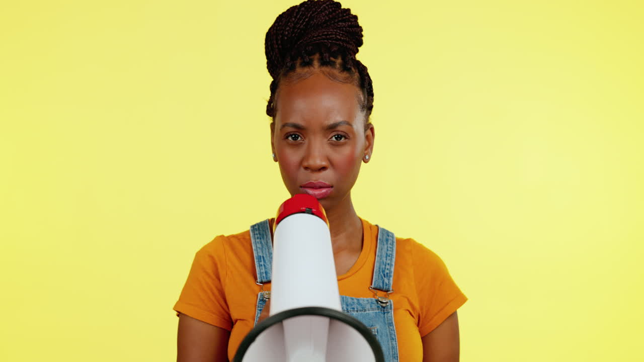 Megaphone announcement, face
