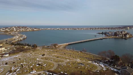 馬萨诸塞州島<unk>,赫爾,艾勒頓和雷維爾堡公園的空中景色