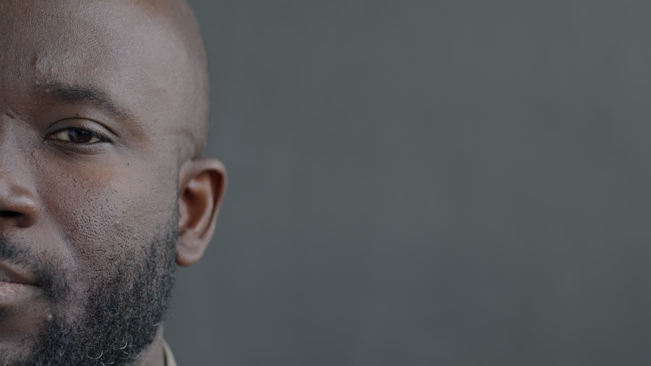 primer plano de la cara de un hombre