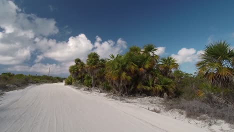 cuatrimotos todoterreno en cayo largo, cuba