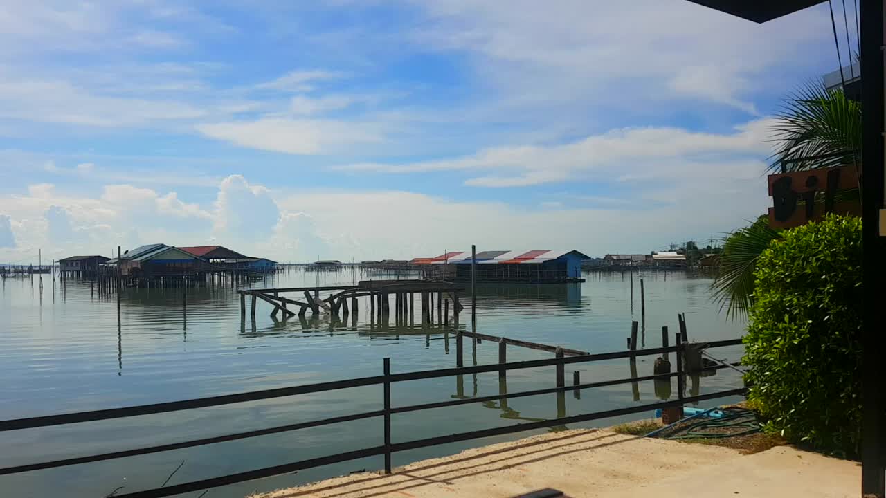 Hyperlapse of fisherman village in Hat Yai, Southern Thailand.