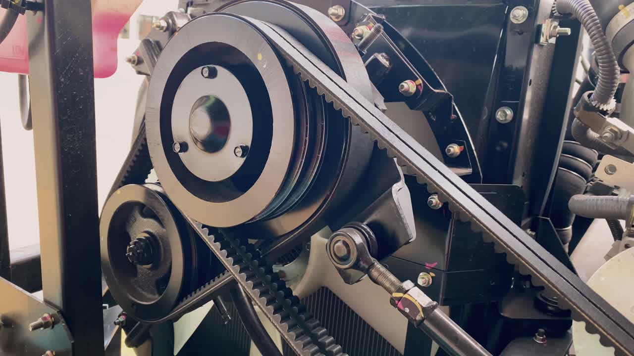 подробная информация о фрагменте двигателя транспортного средства