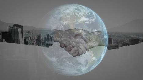 hombres de negocios llegando a un acuerdo contra un globo giratorio