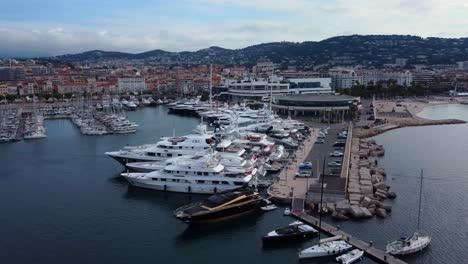 Expensive-luxury-superyachts-and-megayachts-and-ships-docked-at-port