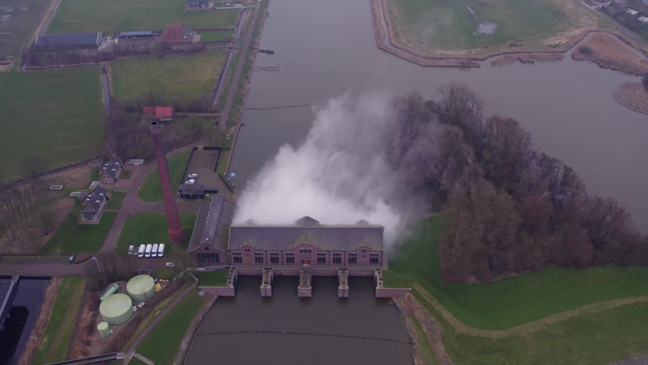 Alba sul Woudagemaal di Lemmer, sito UNESCO, ingegneria a vapore