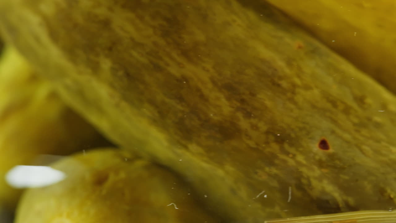 маринованные огурцы в банки