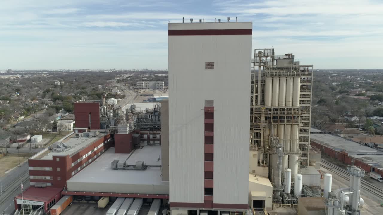 vista aérea de la planta de fabricación de productos químicos