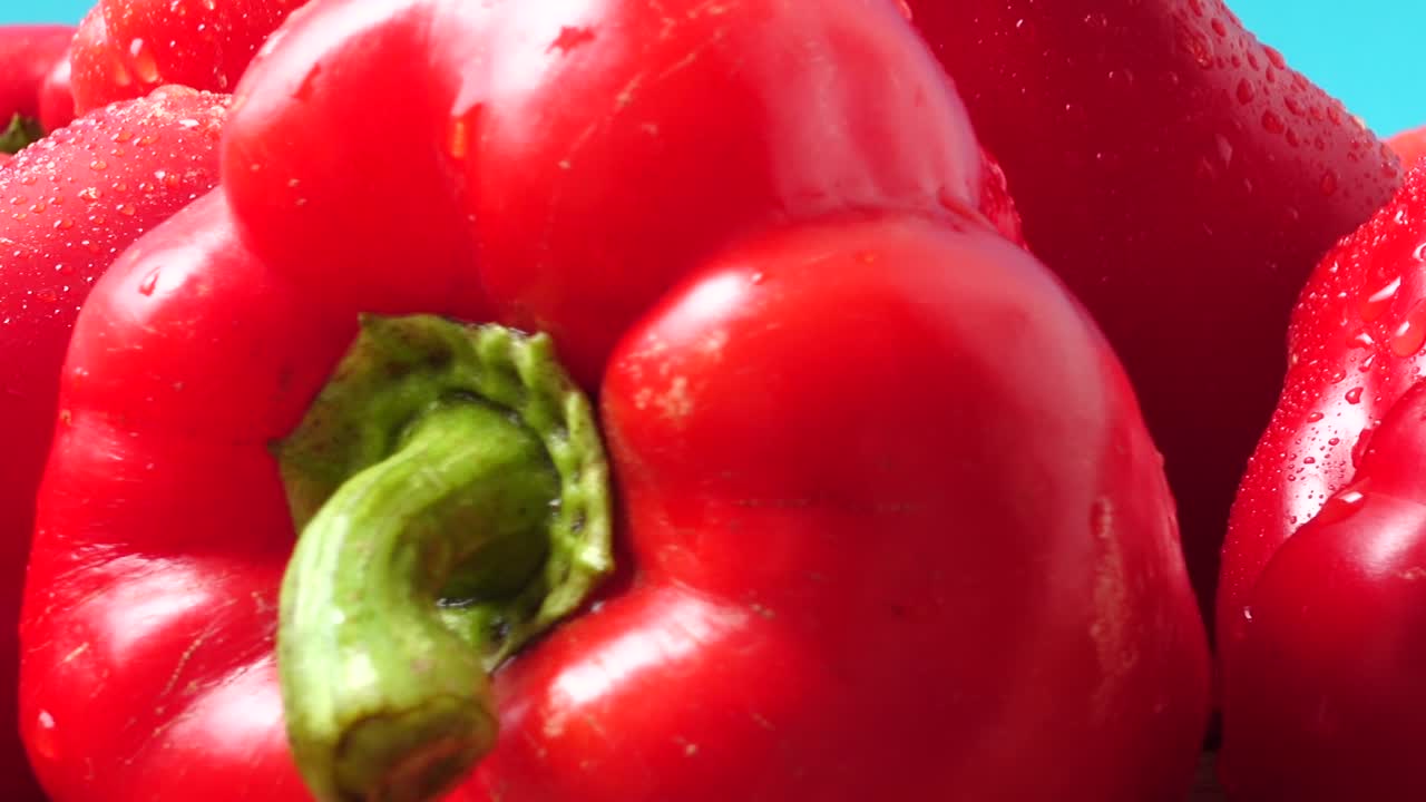 Søt rød paprika. Fotografering i bevegelse