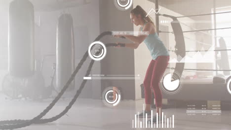 Animation-Der-Datenverarbeitung-Und-Diagramme-über-Einer-Kaukasischen-Frau,-Die-Linien-Im-Fitnessstudio-Verwendet