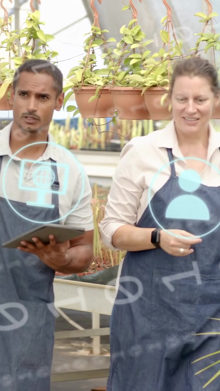 Video vertical: Mujer señalando, trabajadores de guardería caminando, gesticulando, consultando una tablet con superposiciones