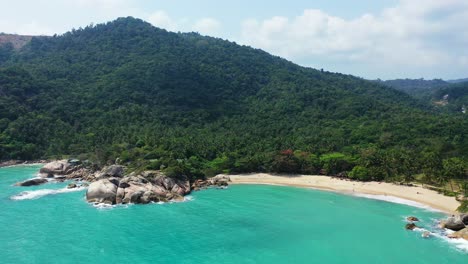 haad than sadet beach on a sunny summer day