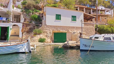 arriving at the port of cala figuera