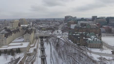 Überblick-über-Die-Stadt-Ottawa-Und-Das-Parlament