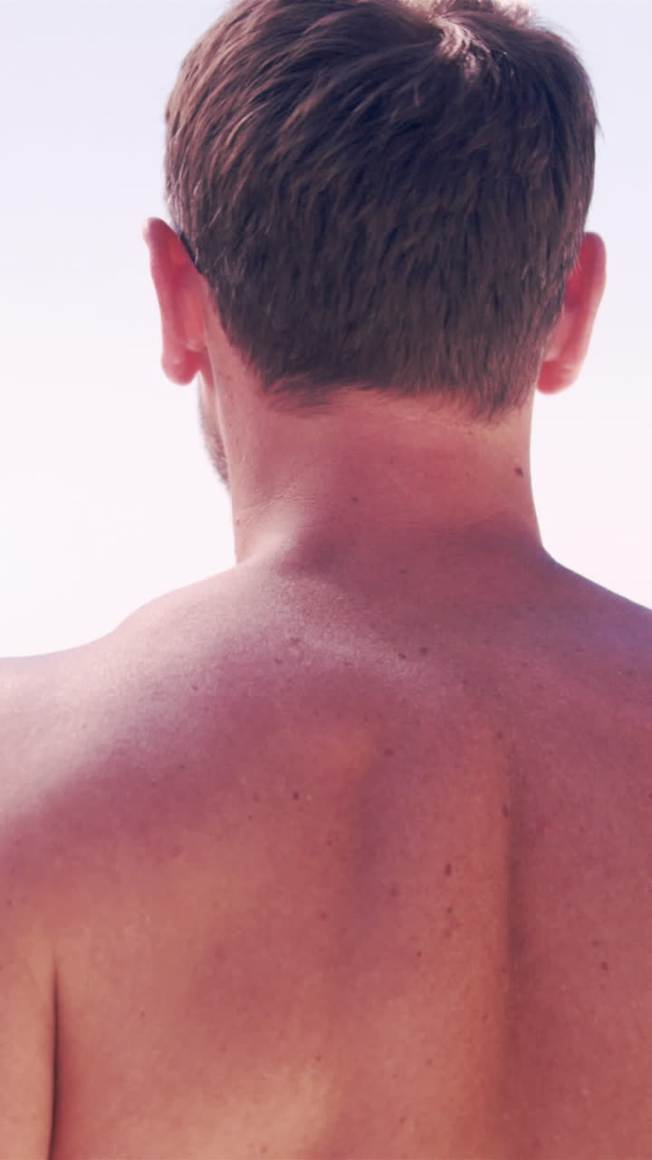 바다 를 바라보는 부부