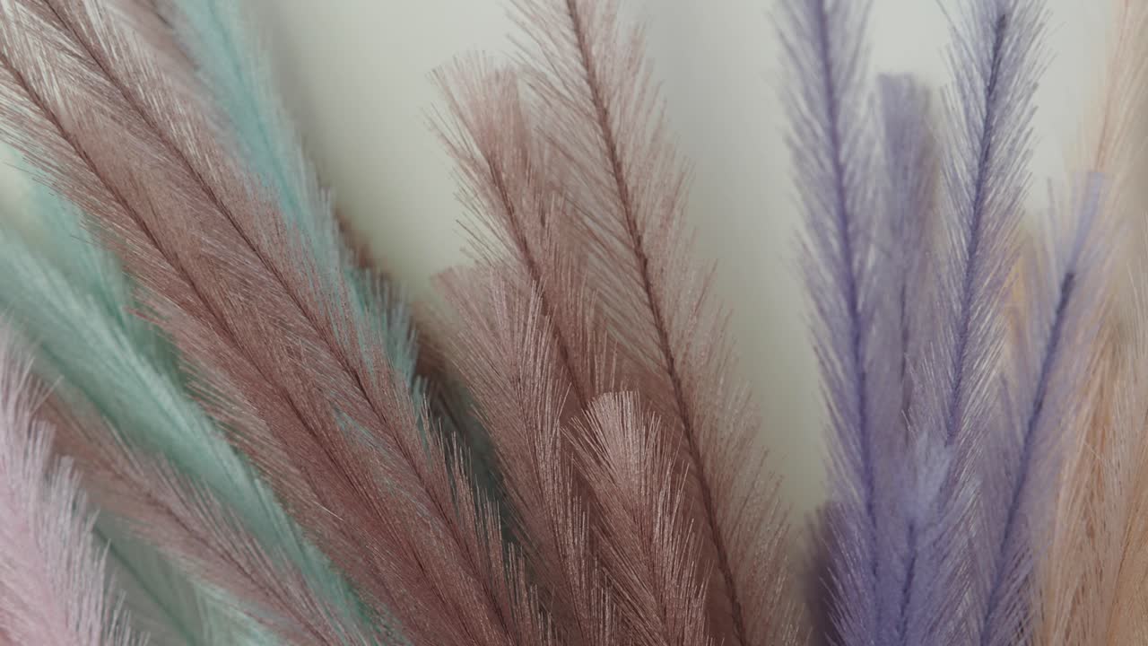 다채로운 인공 식물