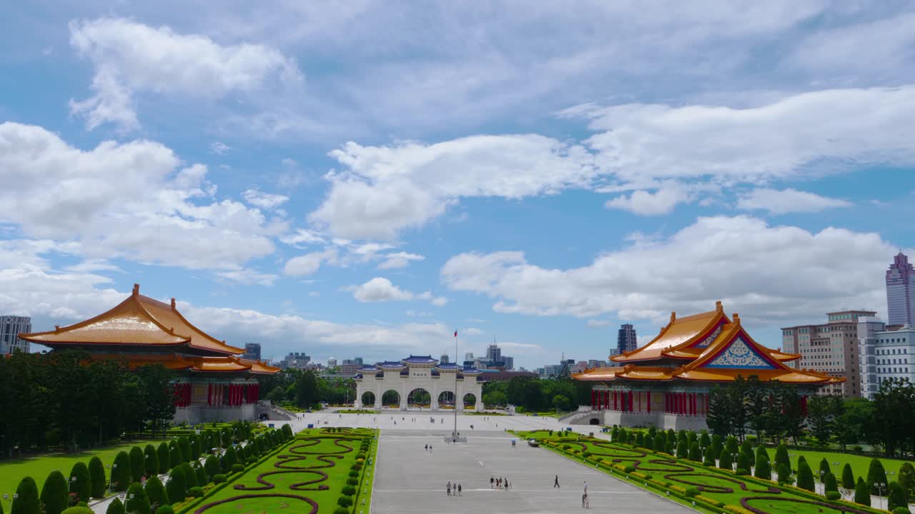 el lapso de tiempo del salón conmemorativo de chiang kai-shek en taiwán taipei
