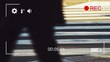 filmando el cruce de cebras en movimiento rápido en una cámara digital