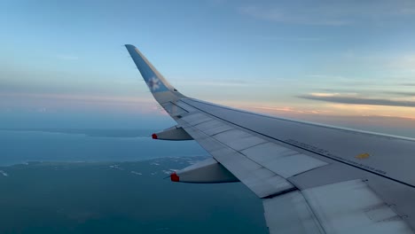 Sobrevolando-Riviera-Maya-Al-Atardecer