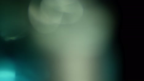 fugas de luz imágenes de 4k para diferentes eventos y proyectos. transición de destello de la lente superposiciones de bokeh de flash