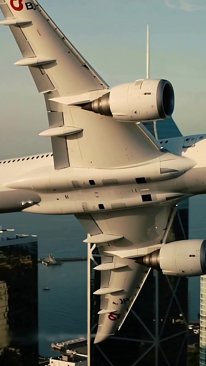 Video verticale: Aereo di linea che si inclina, pilota che inizia una ripida virata a destra sopra una baia e delle torri