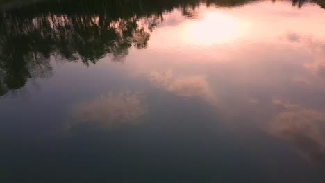 el río