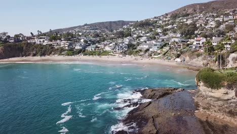 California-Coast,-Laguna,-Crescent-Bay-Beach