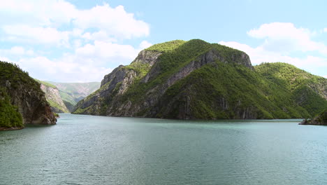 The-Drin-river-in-Albania