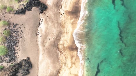 Overhead-View-Of-Skardsvik-Beach-With-Clear-Water-In-Snaefellsnes-Peninsula,-Iceland