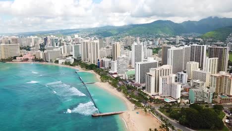 Hawaii-Vista-Aérea-De-Aviones-No-Tripulados-De-La-Playa-De-Waikiki-De-Honolulu