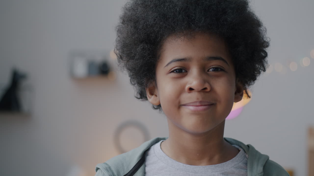 retrato de un niño feliz